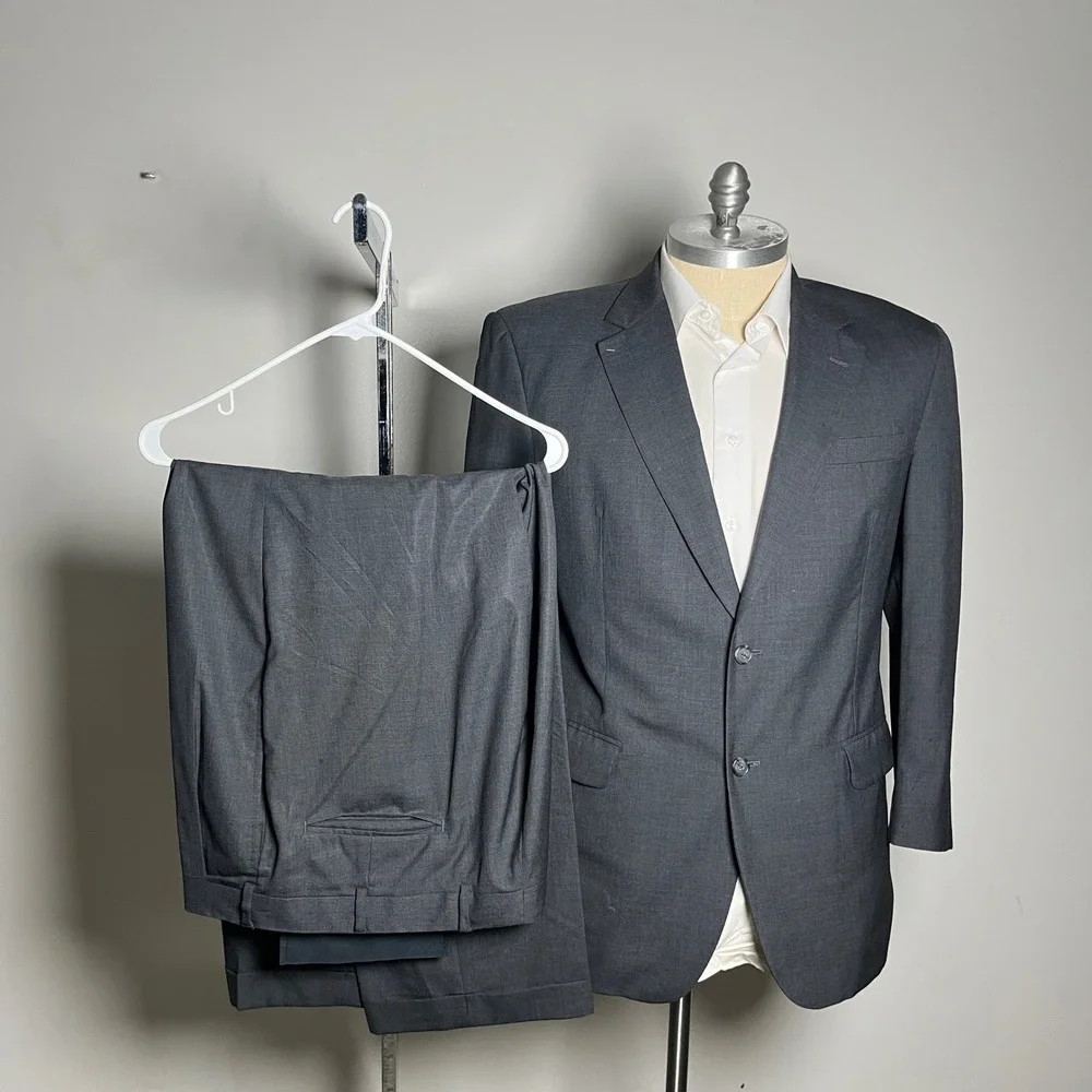 Jos. A. Bank Suit Mens 44R 37W Charcoal Grey Solid 2-Button Wool Flat Front